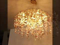 una luce di 6082 pendenti