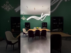 Illuminazione per ciondolo a sfera di vetro bianco cremoso