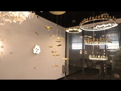 Lobby dell'hotel lampadario a foglia d'acero apparecchi di illuminazione personalizzati con appendiabiti di vetro