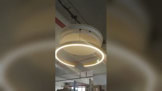 Collana lunga Perline di marmo Connettore Lampada a sospensione Perline di preghiera buddista Decorazione Scala duplex
