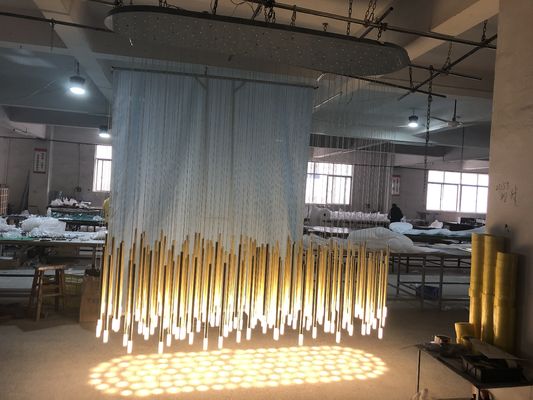Custom OEM ODM Long Linear Pendant Light Chandelier Prevenzione della ruggine AC110V A 240V