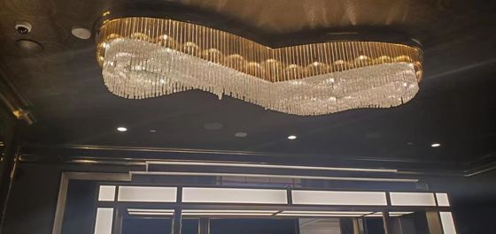 3000k Lampade a sospensione personalizzate Cristallo vetro Montatura a scarico soffitti alti candelabri