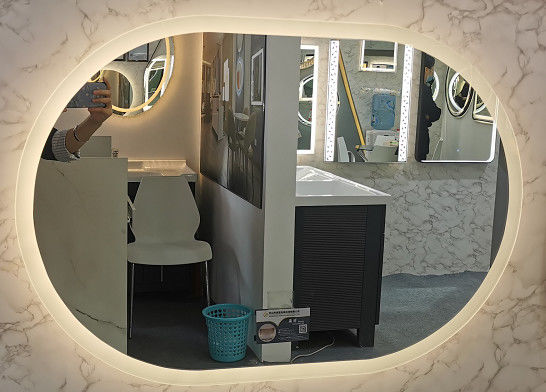 Disappannare lo specchio di vanità ovale di trucco del LED con le luci 36W