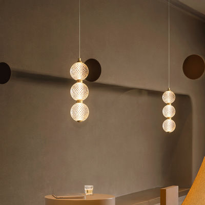 Moderno stile candelabro in acrilico e ottone per case e spazi commerciali