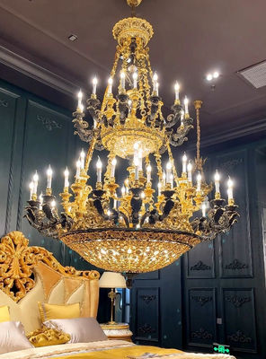Candelabri europei Retro Custom High End Candelabro da candela dorata Fonte di luce LED