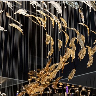 Ingrosso Modern Luxury Flower Leaf Shape Tawny Crystal Blown Chihuly Murano Glass Chandeliers Parti Decorazione del soffitto degli hotel