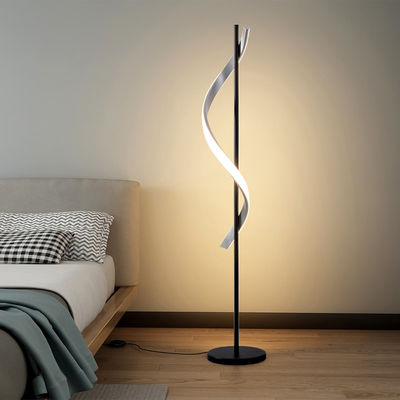 Lampada di angolo a onda creativa e minimalista a LED Lampada di pavimento a spirale di moda per la casa Hotel ufficio soggiorno