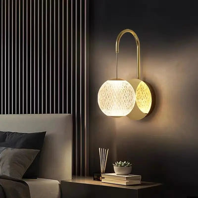 Modern Light Luxury Dragon Bead Ristorante Lampada sferica Camera da letto Lampada da parete Villa Scala girevole Candelabro Loft Candelabro condiviso