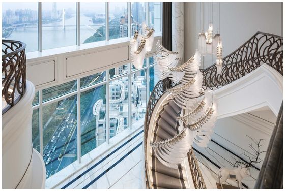 Lobby dell'hotel candelabro Angel Wings Wings Artistic Modeling Villa Pick Sala vuota Lampade a scalinata duplex
