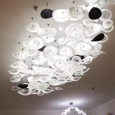 Pantalone di vetro bianco Arte vetro Hotel Lobby Villa Salotto di lusso Vetro soffitto Led candelabro decorativo