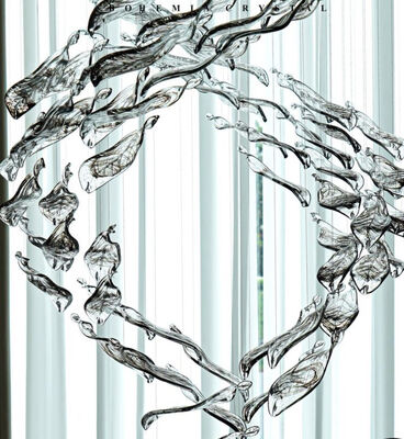 Decorazione lampada personalizzata in cristallo per ingegneria di sala banchetti e villa con hall di hotel creativa, accessori a spirale in vetro a forma di foglia