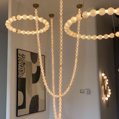 Collana lunga con perle di marmo, connettore, ciondolo, lampada, perline da preghiera buddista, decorazione, scala a chiocciola, grande lampadario